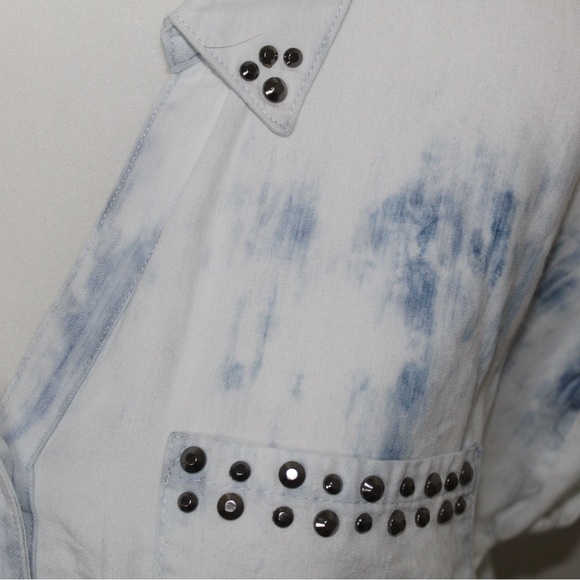 ⛄️Rock And Republic Studded Blue & White Tie-Dye Loose Buttoned Shirt Size Large - Picture 12 of 16